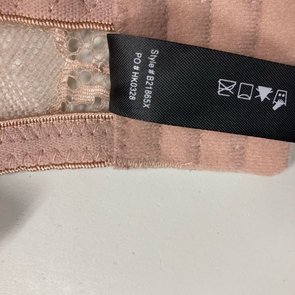 Lacy Tan Bra, Size 36D - Picture 9 of 12